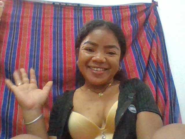 Elyah1a live cam on BongaCams