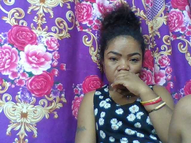 Elyah1a live cam on BongaCams