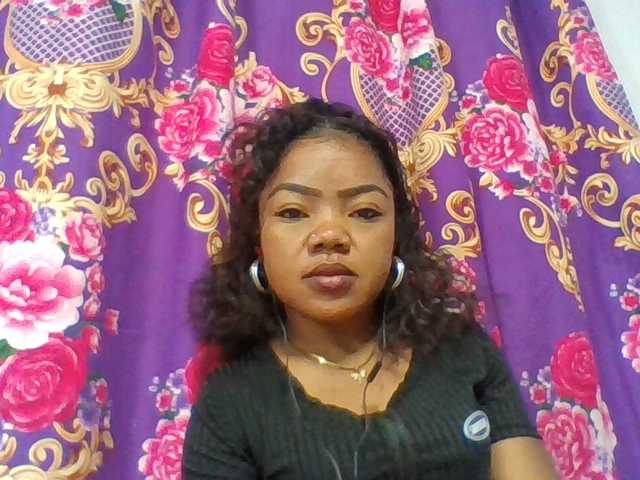 Elyah1a live cam on BongaCams