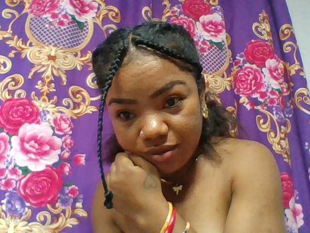 Elyah1a live cam on BongaCams