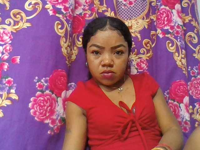 Elyah1a live cam on BongaCams