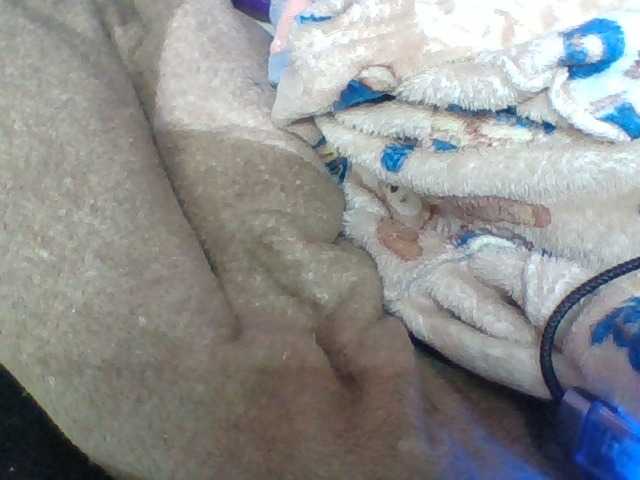 Elyah1a live cam on BongaCams