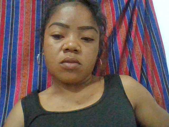 Elyah1a live cam on BongaCams
