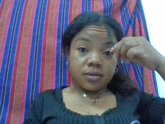 Elyah1a live cam on BongaCams