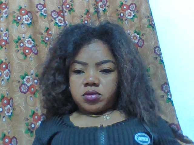 Elyah1a live cam on BongaCams