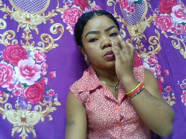Elyah1a live cam on BongaCams