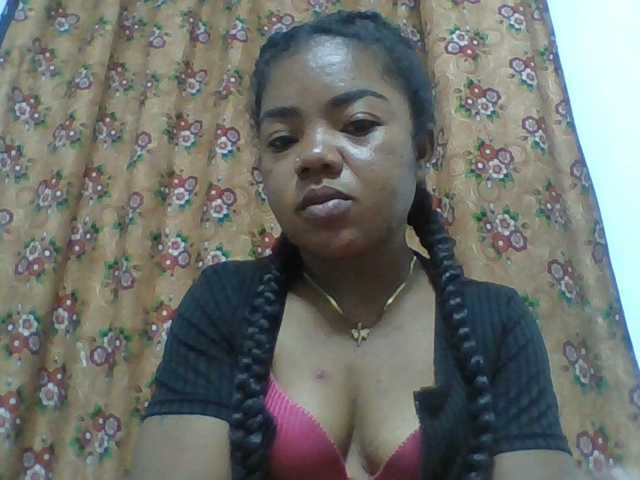 Elyah1a live cam on BongaCams