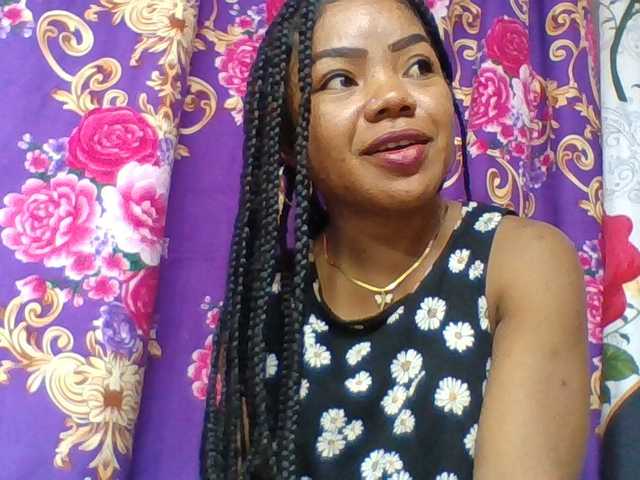 Elyah1a live cam on BongaCams