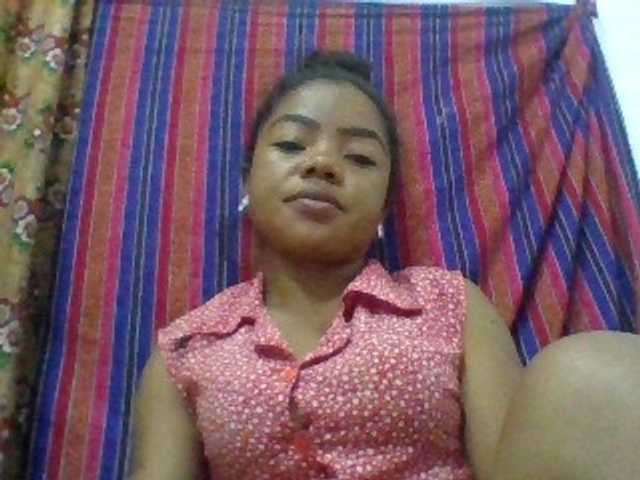 Elyah1a live cam on BongaCams