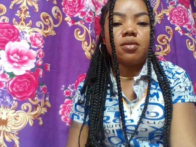 Elyah1a live cam on BongaCams