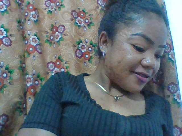 Elyah1a live cam on BongaCams