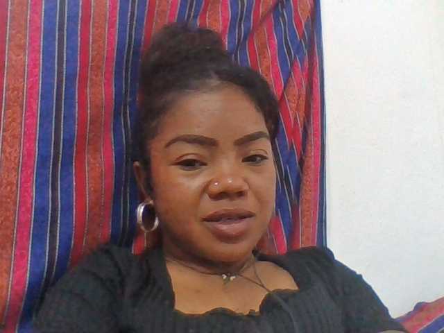 Elyah1a live cam on BongaCams