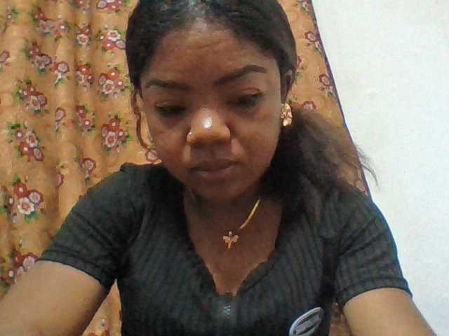Elyah1a live cam on BongaCams