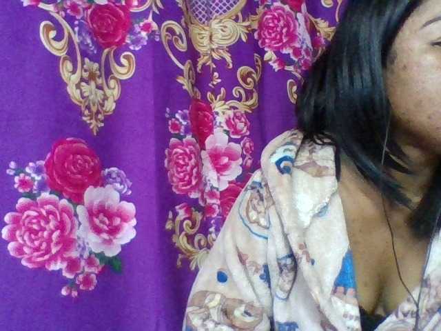 Elyah1a live cam on BongaCams