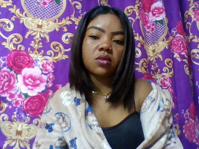 Elyah1a live cam on BongaCams