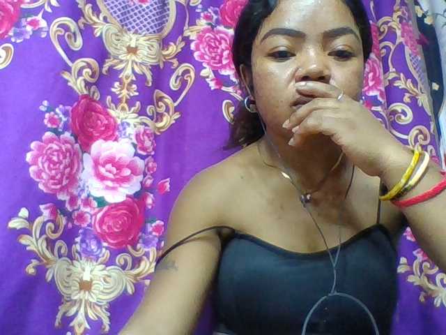 Elyah1a live cam on BongaCams