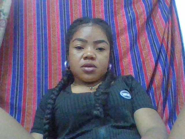 Elyah1a live cam on BongaCams