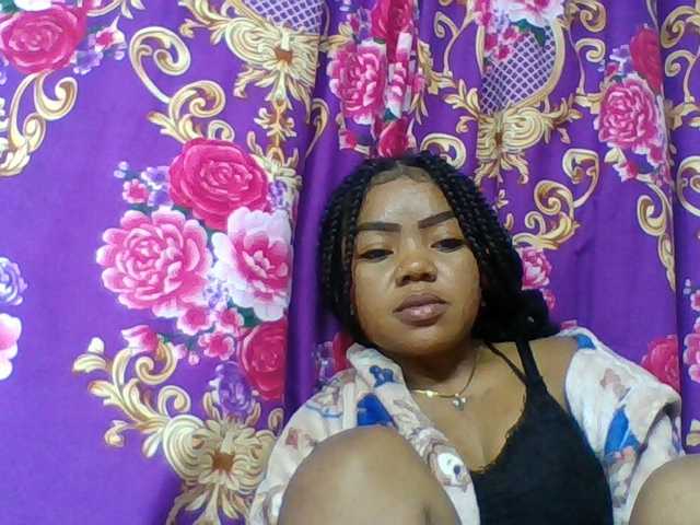 Elyah1a live cam on BongaCams