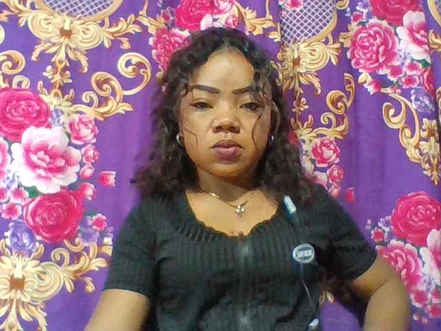 Elyah1a live cam on BongaCams