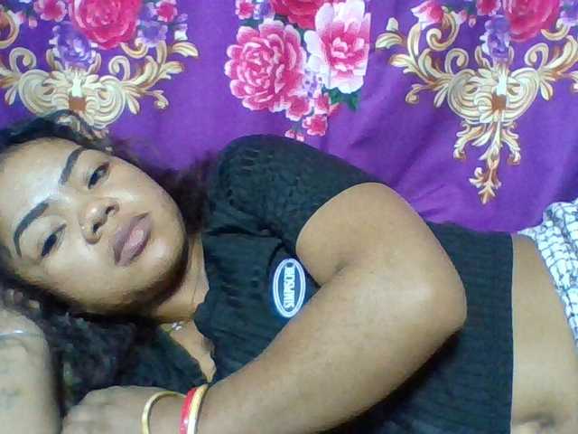 Elyah1a live cam on BongaCams
