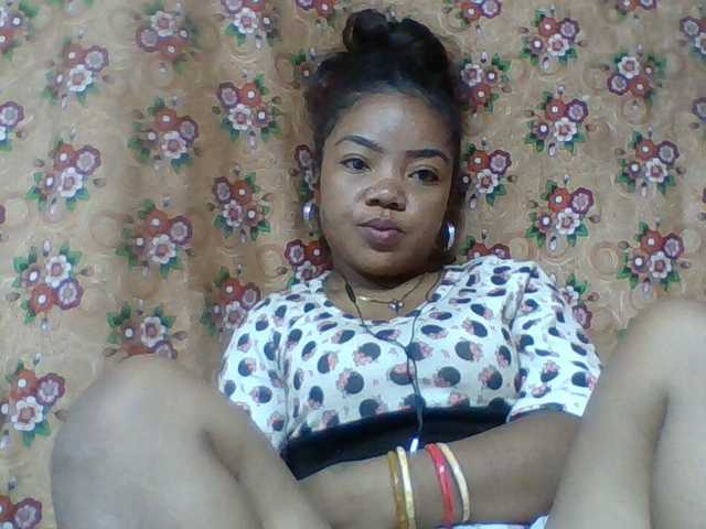 Elyah1a live cam on BongaCams