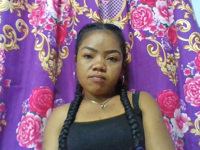 Elyah1a live cam on BongaCams