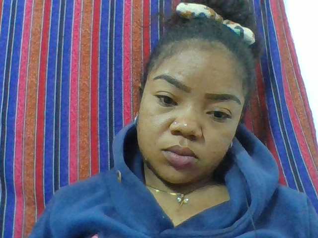 Elyah1a live cam on BongaCams