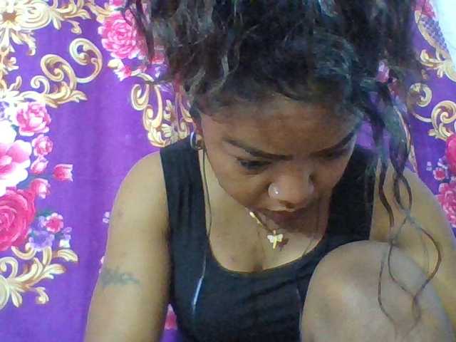 Elyah1a live cam on BongaCams