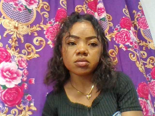 Elyah1a live cam on BongaCams