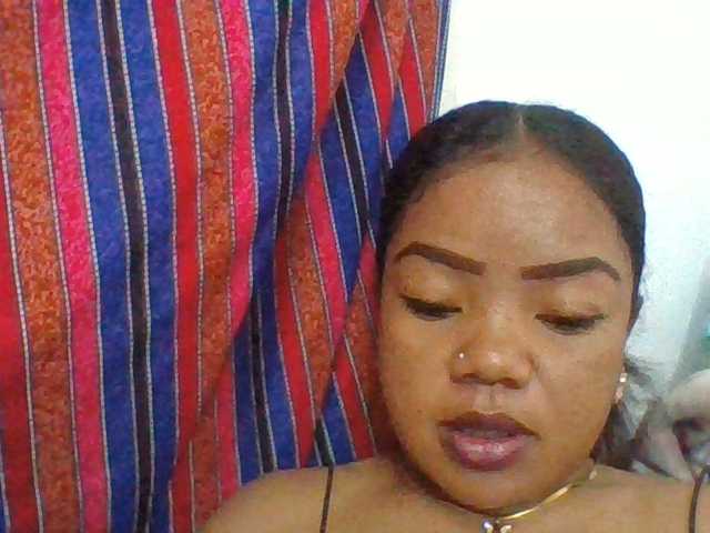 Elyah1a live cam on BongaCams