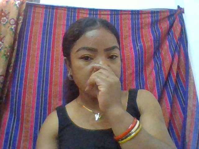 Elyah1a live cam on BongaCams