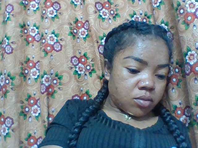 Elyah1a live cam on BongaCams