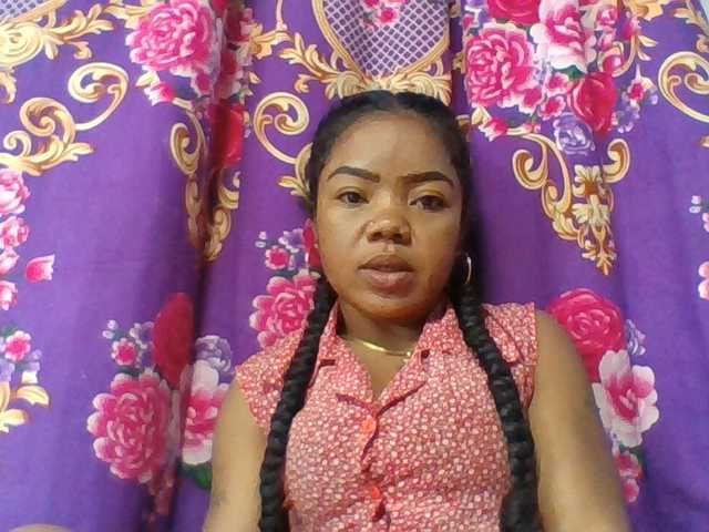 Elyah1a live cam on BongaCams