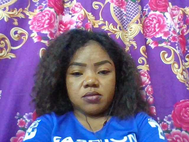 Elyah1a live cam on BongaCams
