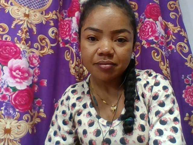 Elyah1a live cam on BongaCams