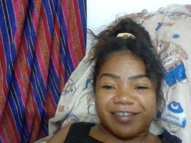 Elyah1a live cam on BongaCams