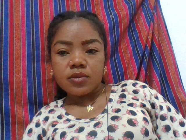 Elyah1a live cam on BongaCams
