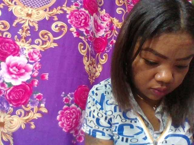 Elyah1a live cam on BongaCams