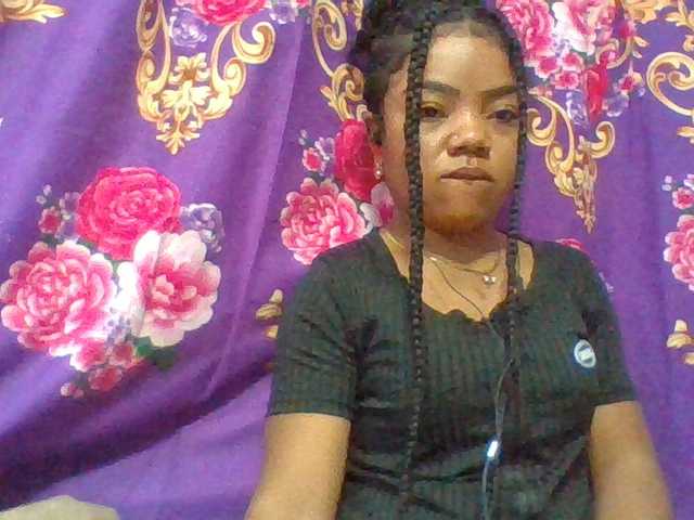 Elyah1a live cam on BongaCams