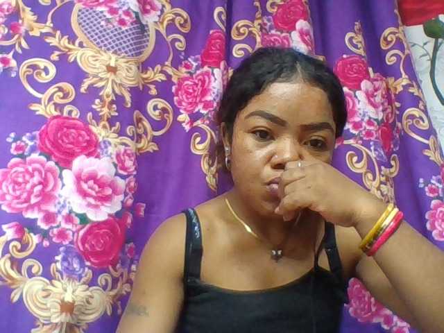 Elyah1a live cam on BongaCams
