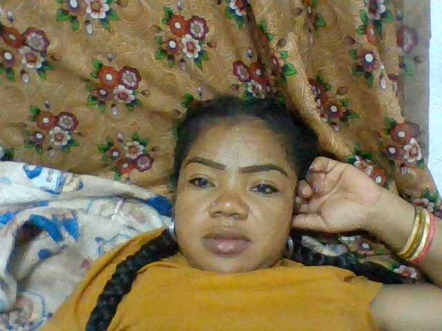 Elyah1a live cam on BongaCams