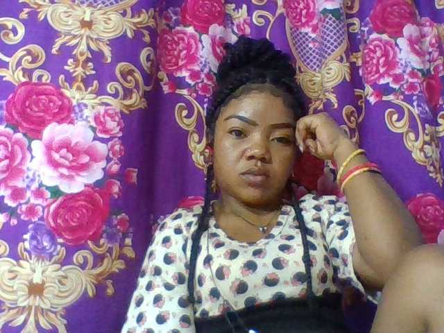 Elyah1a live cam on BongaCams