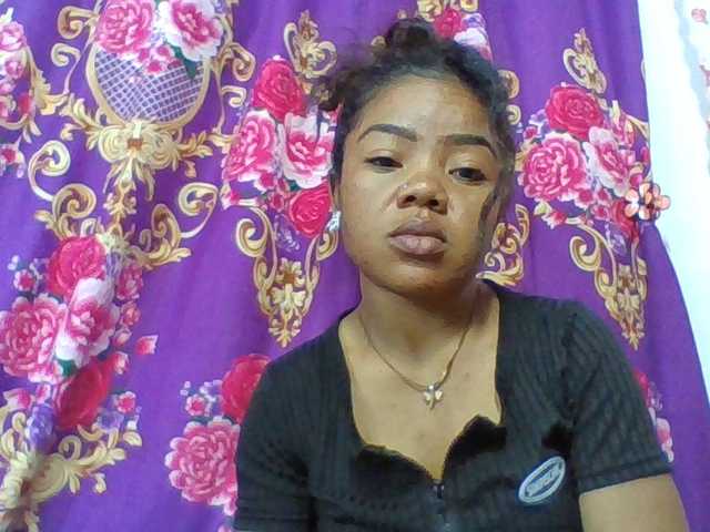 Elyah1a live cam on BongaCams
