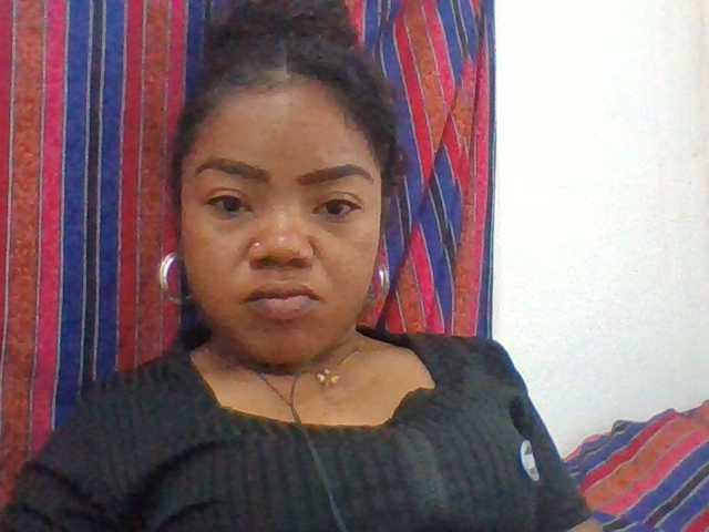 Elyah1a live cam on BongaCams