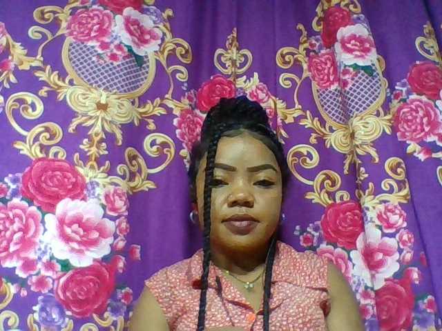 Elyah1a live cam on BongaCams