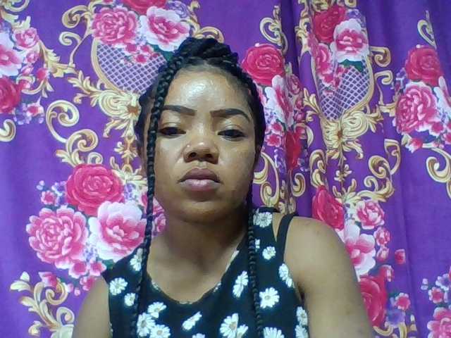 Elyah1a live cam on BongaCams
