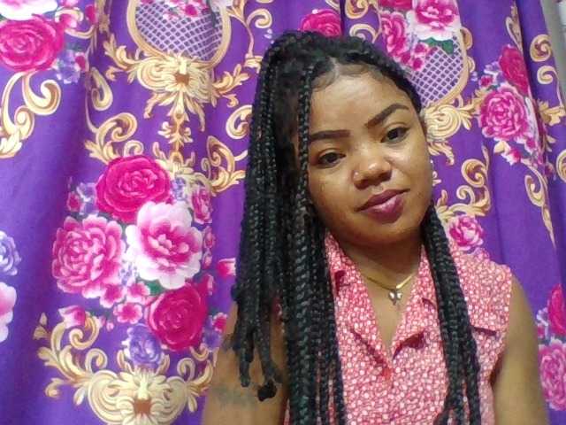Elyah1a live cam on BongaCams