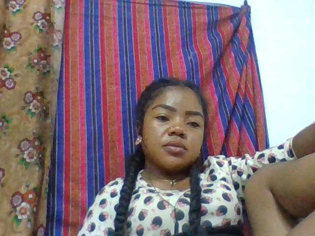 Elyah1a live cam on BongaCams