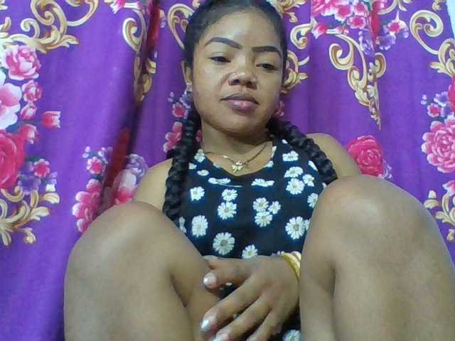 Elyah1a live cam on BongaCams