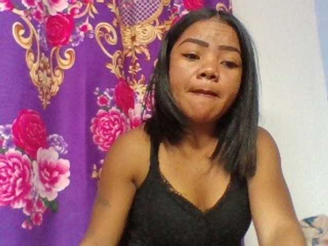 Elyah1a live cam on BongaCams